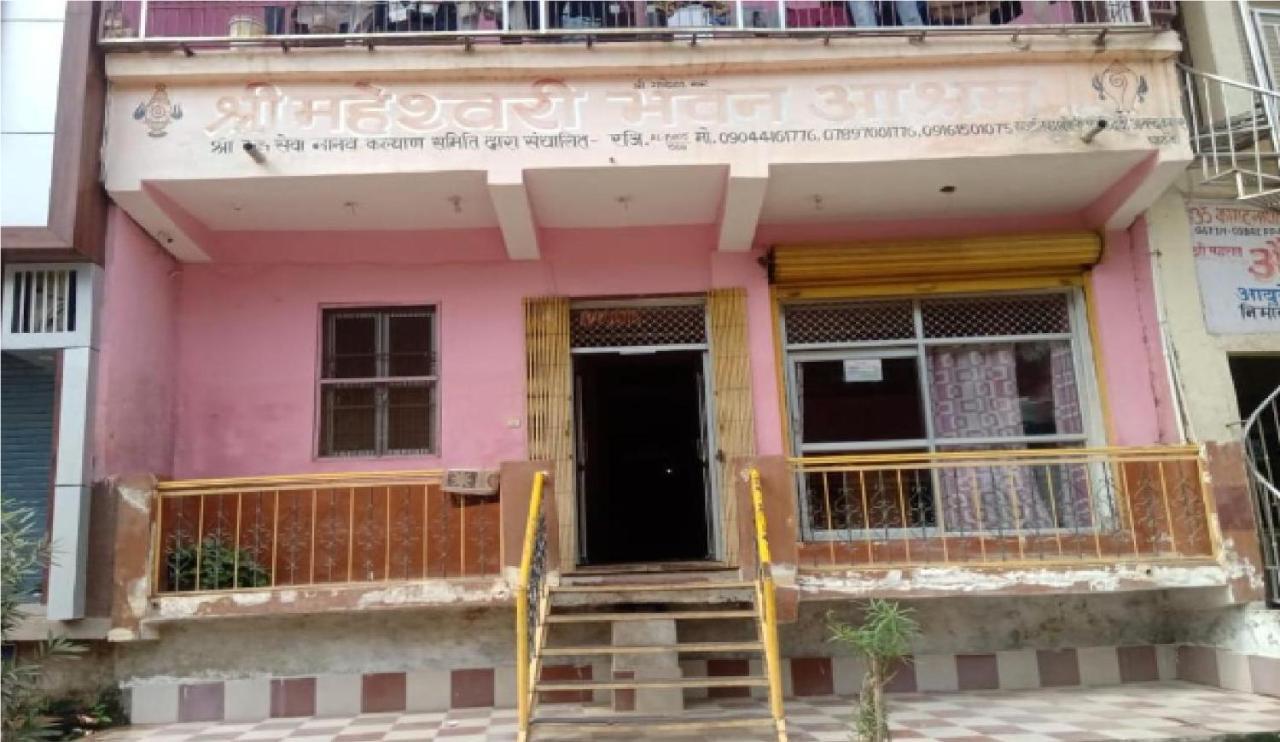 Maheshwari Bhavan By Wb Inn Sitapur Muafi Екстериор снимка